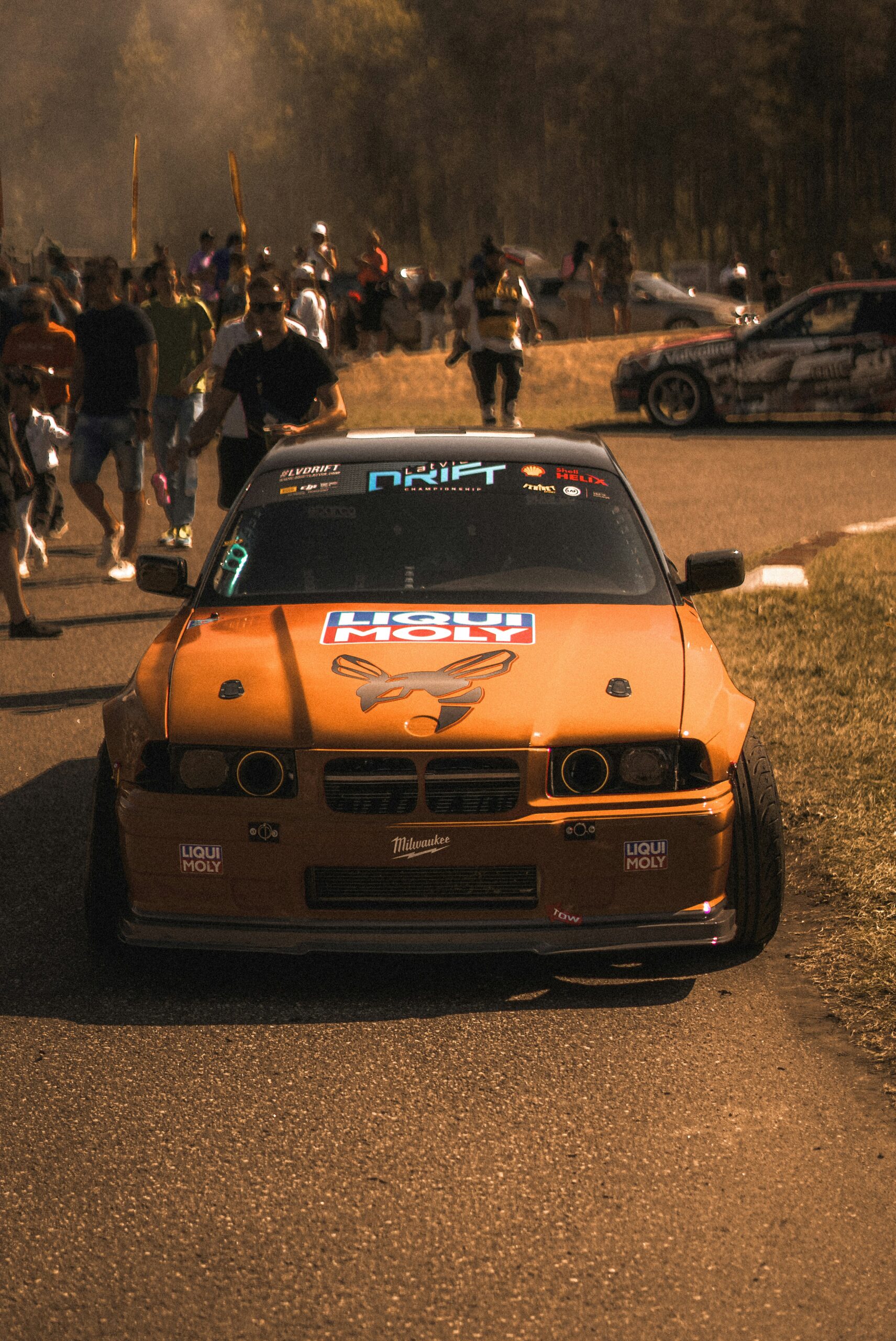 artis-butkevics-V_5m1bMMq28-unsplash BMW