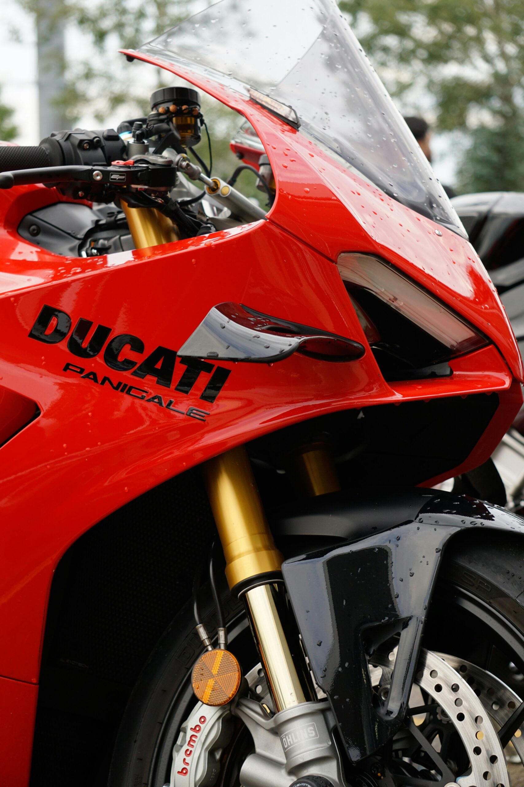 ronnzy-moto-AAj1lqXAKms-unsplash DUCATI